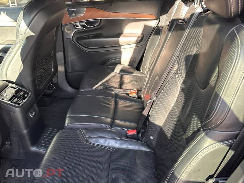 Volvo XC90 2.0 T8 PHEV Excellence AWD