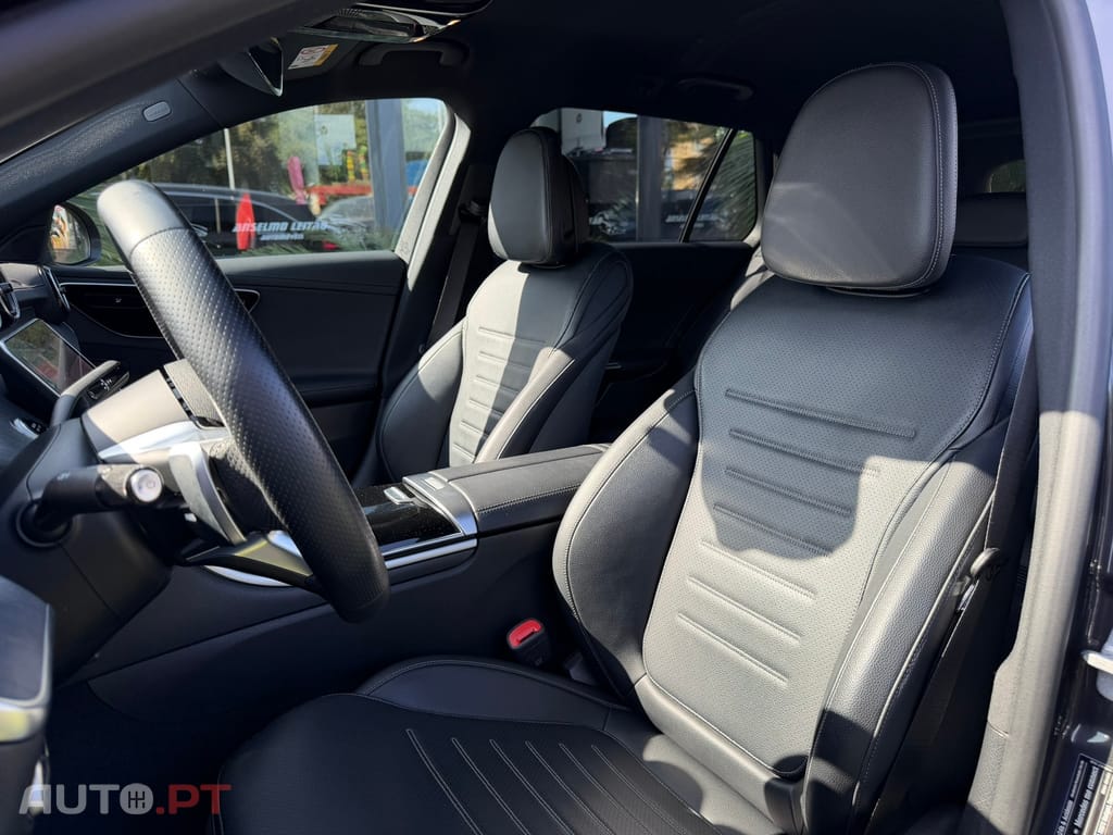 Mercedes-Benz C 300 e AMG Line