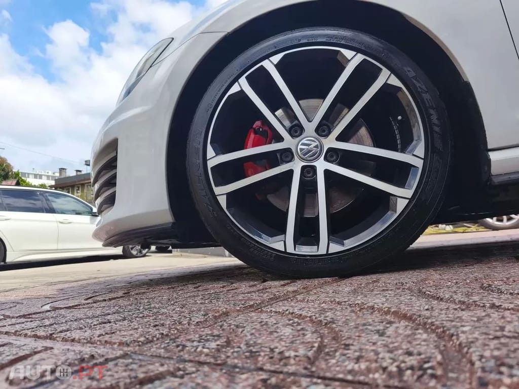 Volkswagen Golf 2.0 TDi GTD