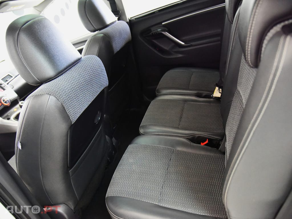 Toyota Verso 2.0 D-4D Exclusive+NAVI
