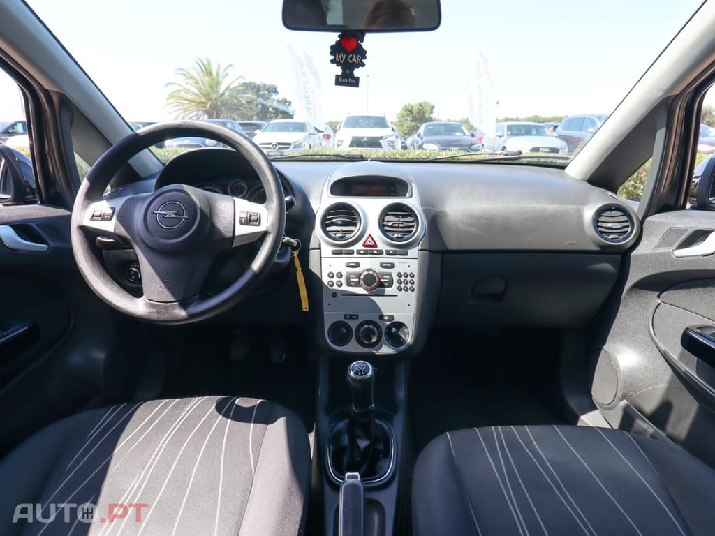 Opel Corsa 1.3 CDTi City — fotografia 8