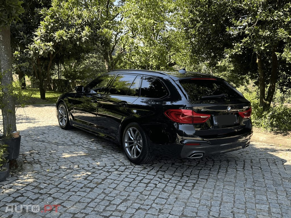 BMW 520 d xDrive Touring Pure M