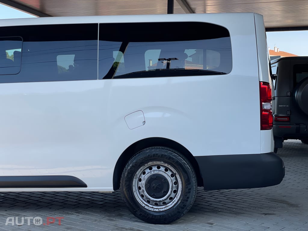 Peugeot Traveller 1.5 BlueHDi L3H1 Long