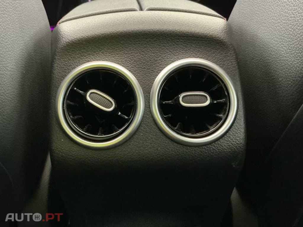 Mercedes-Benz EQA 250 AMG 97,5% I.V.A DEDUTIVEL 