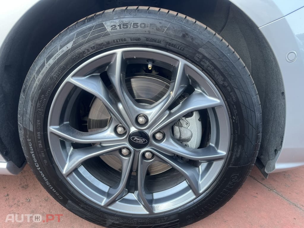 Ford Focus SW 1.0 EcoBoost ST-Line