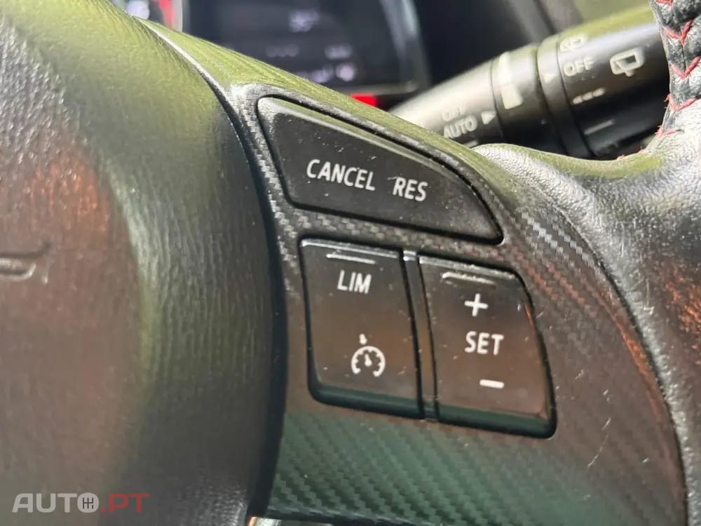 Mazda 3 1.5 Sky-D Excellence Pack Leather Navi