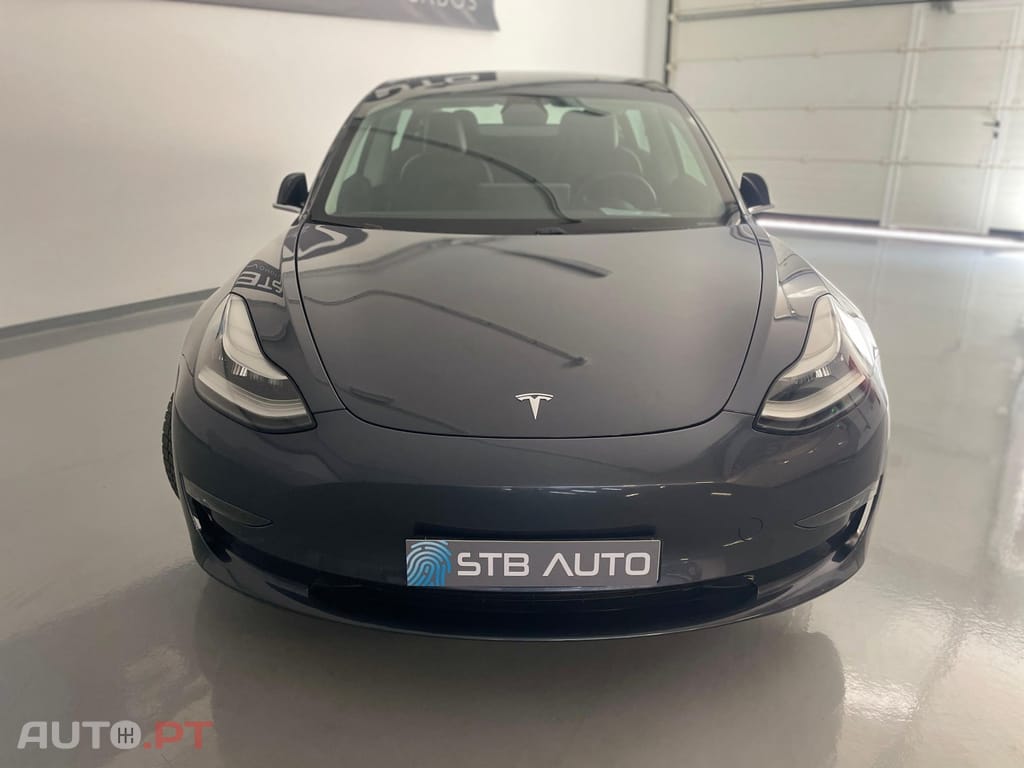 Tesla Model 3 Long-Range Dual Motor AWD