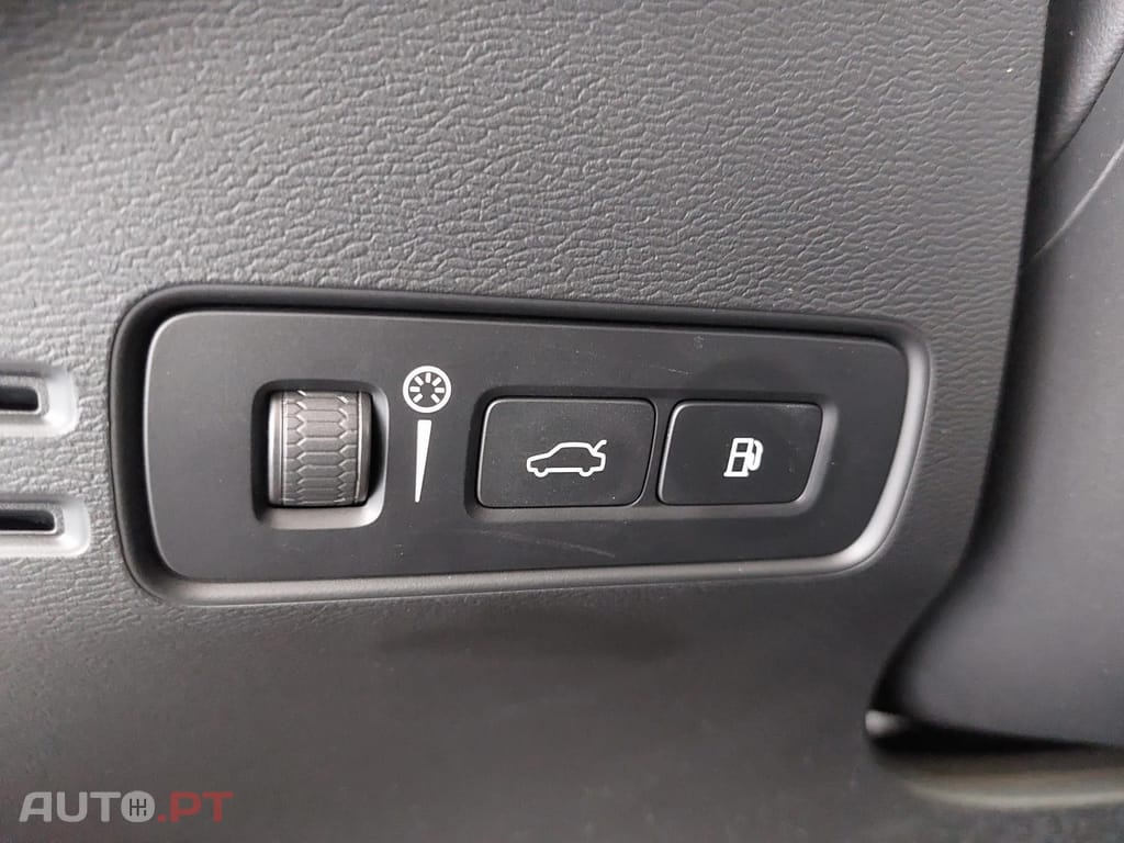 Volvo XC40 1.5 T5 PHEV Inscription Expression