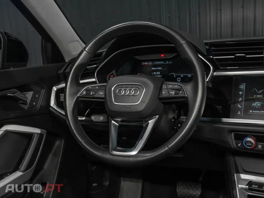 Audi Q3 35 TFSI S line S tronic