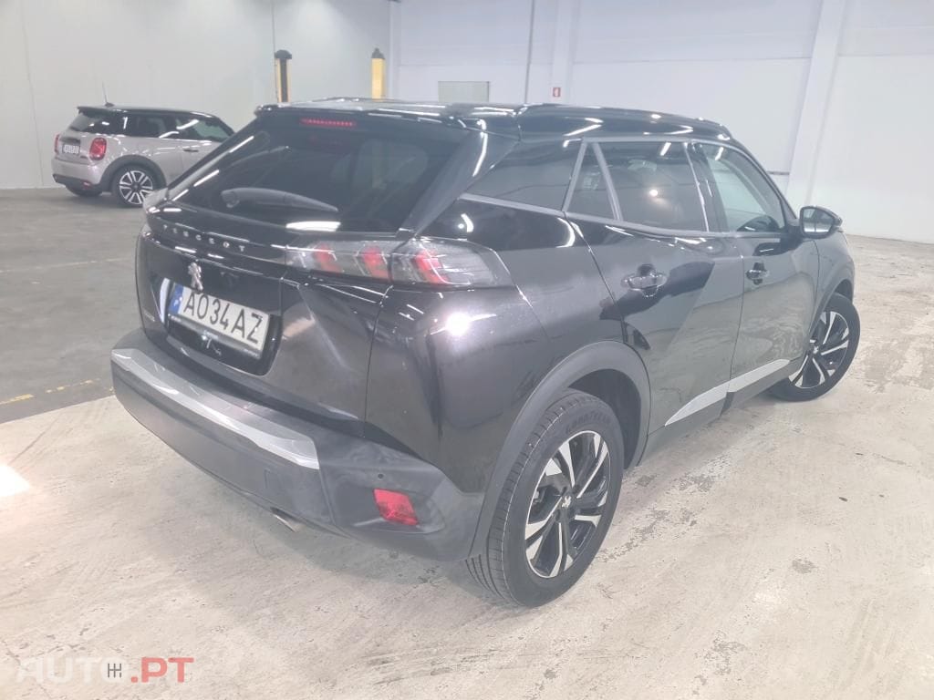 Peugeot 2008 1.5 BlueHDi Allure Pack
