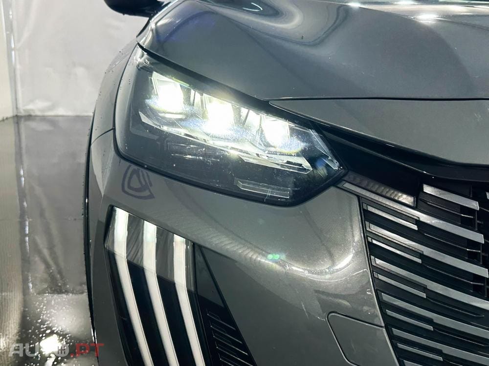 Peugeot E-208 51 kWh GT