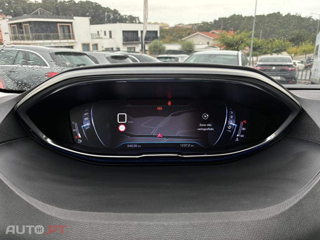 Peugeot 3008 1.5 BlueHDi Active