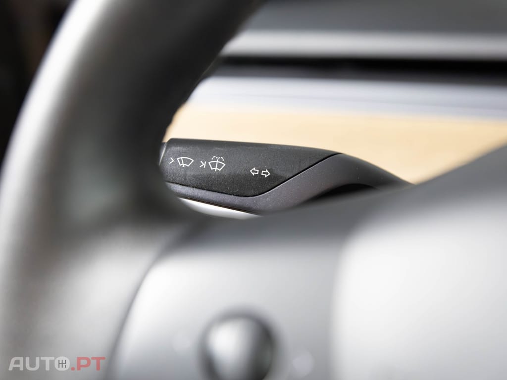 Tesla Model 3 Standard Range Plus RWD