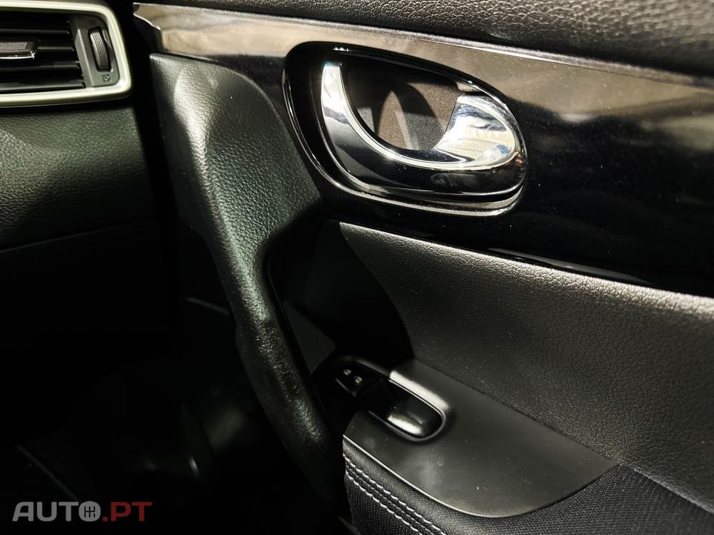 Nissan Qashqai 1.5 dCi N-Connecta Led