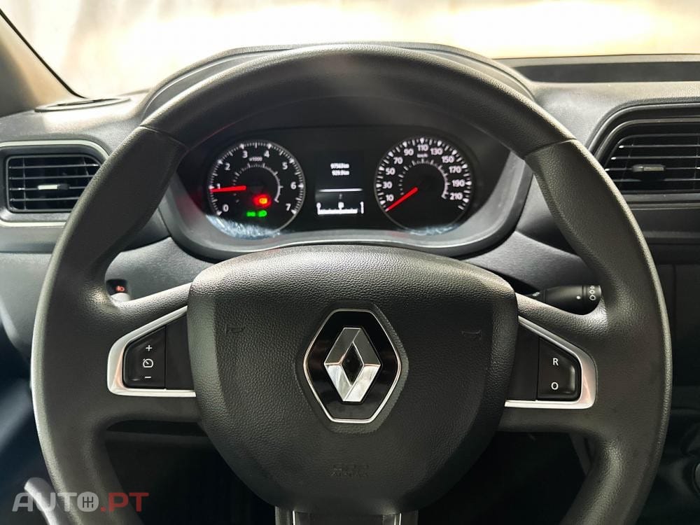 Renault Master L2H2 2.3 DCi 135cv Confort