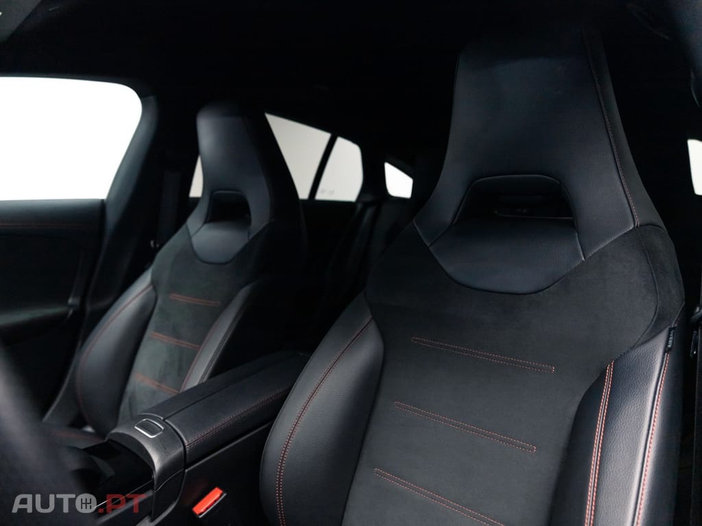 Mercedes-Benz CLA 250 e 8G-DCT AMG Line