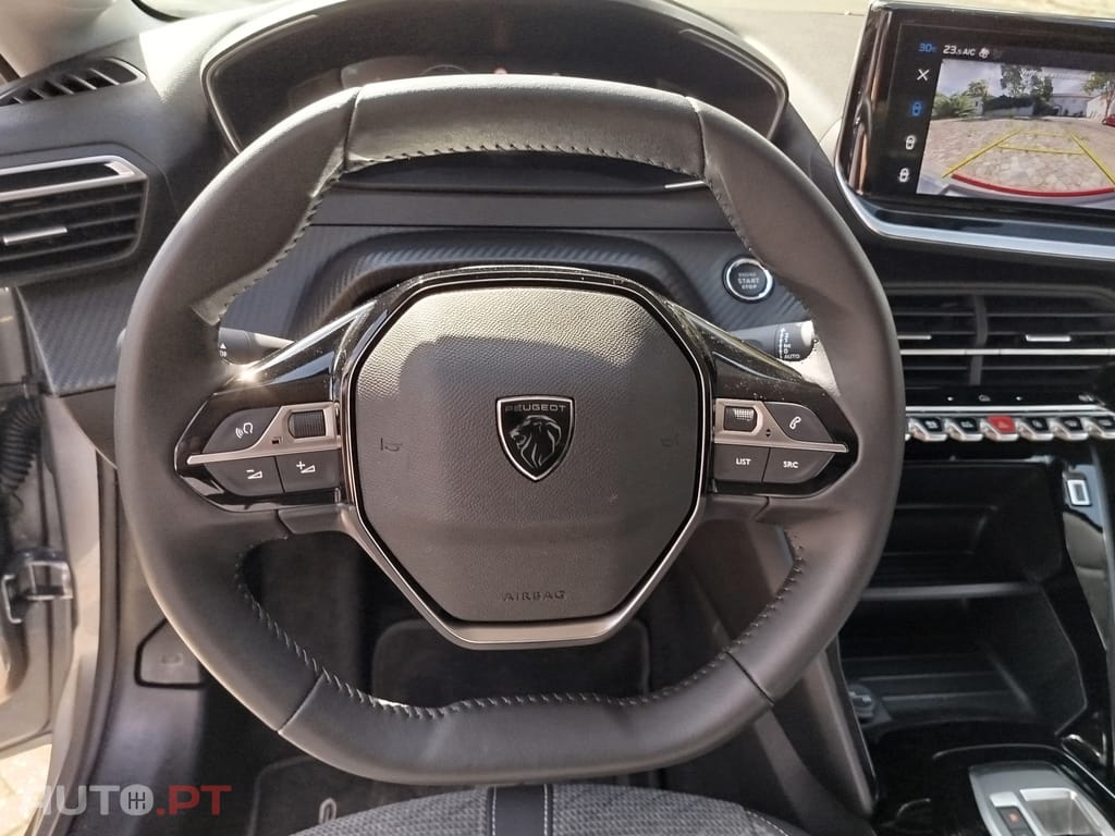 Peugeot E-208 Allure 115KW 156cv