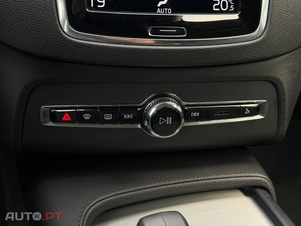 Volvo XC90 2.0 T8 PHEV Inscription Expression AWD