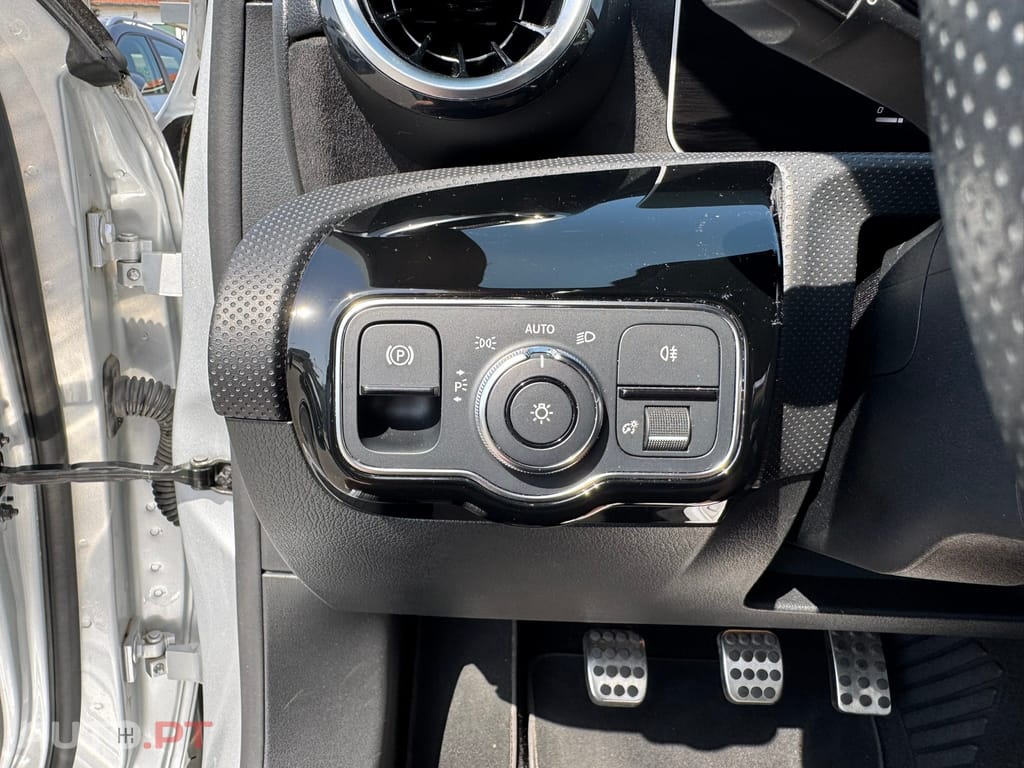 Mercedes-Benz A 160 AMG Line