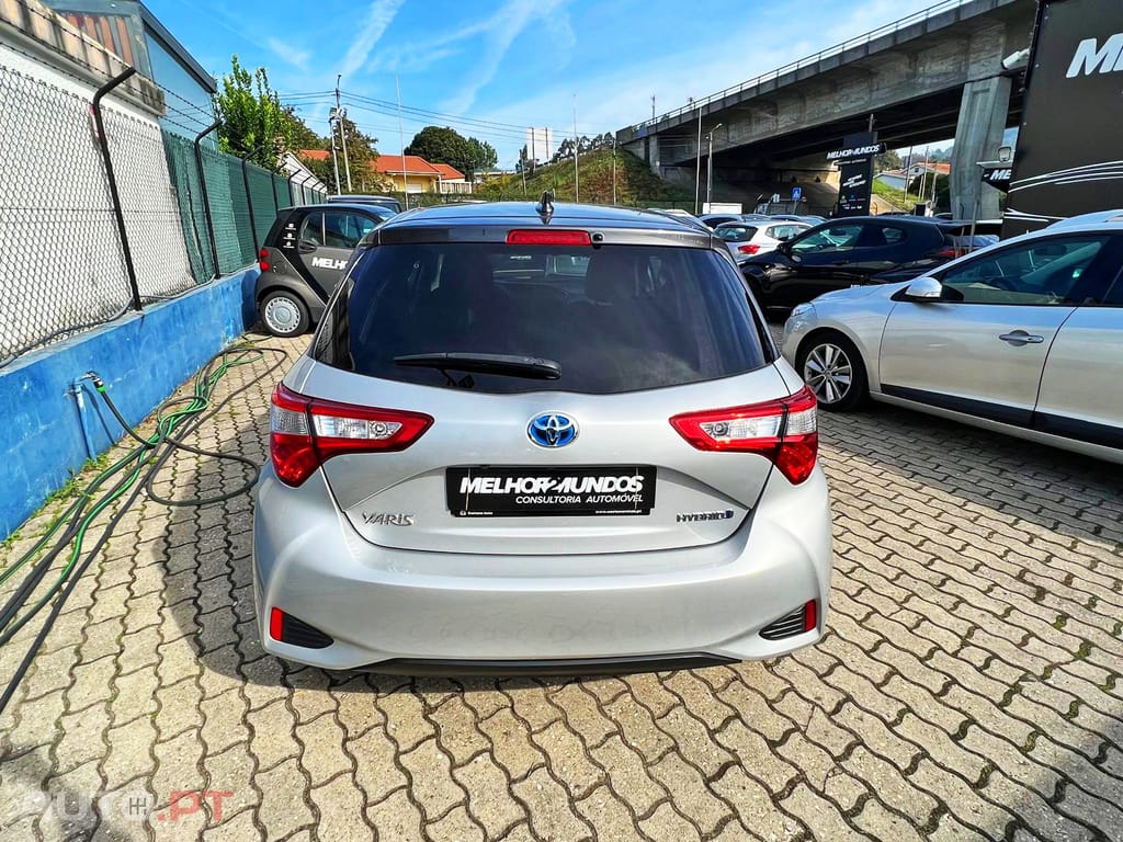 Toyota Yaris 1.5 HSD 20 Anos