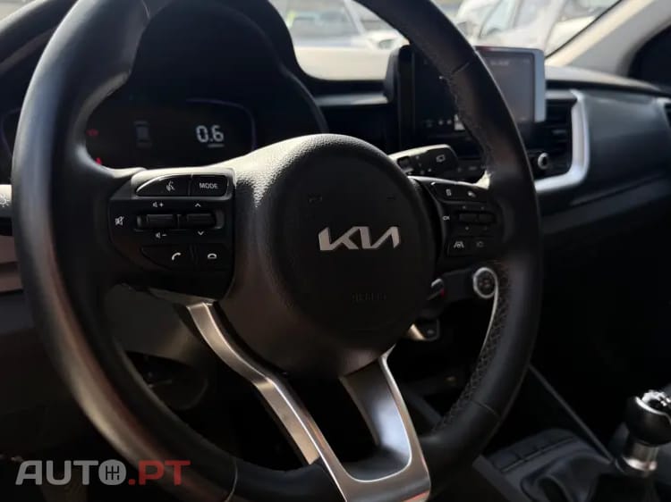 Kia Stonic 1.2 MPi Dynamic