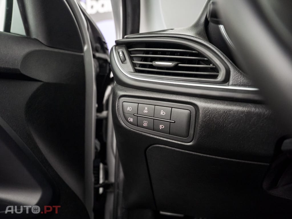 Fiat Tipo 1.3 M-Jet Lounge
