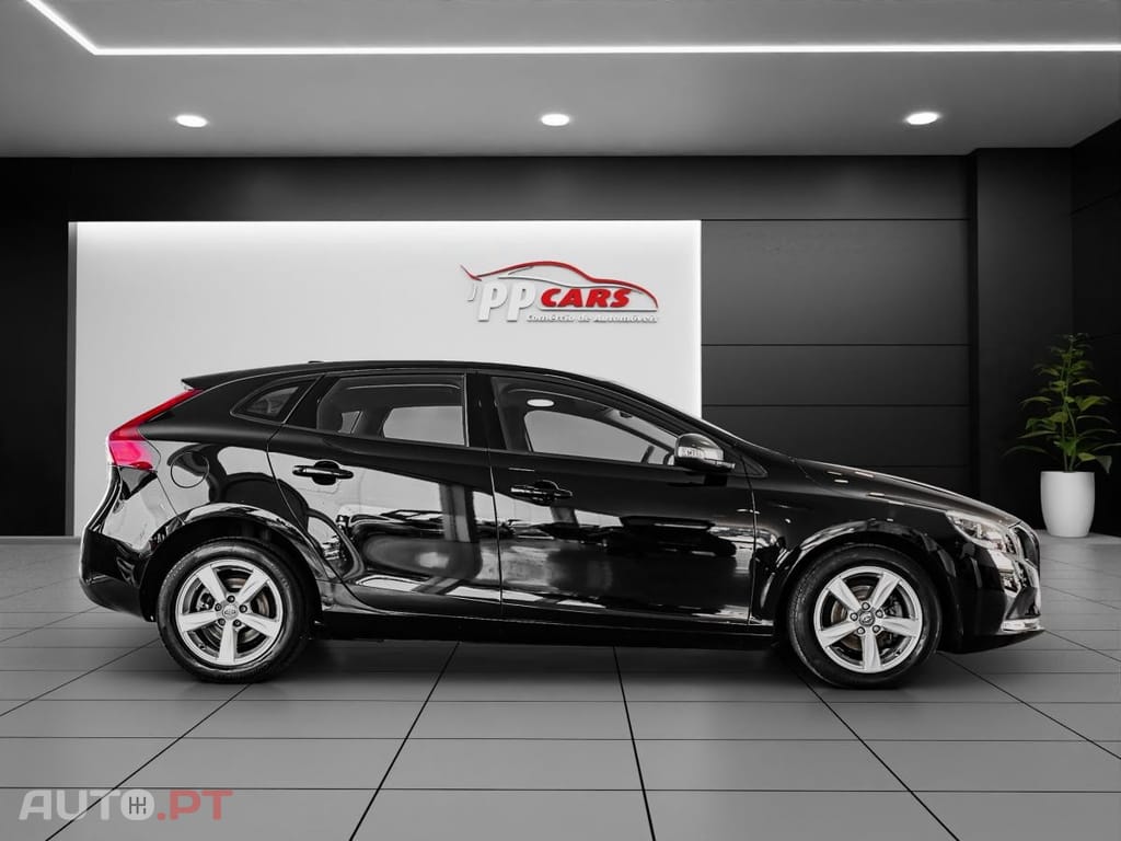 Volvo V40 2.0 D2 Momentum