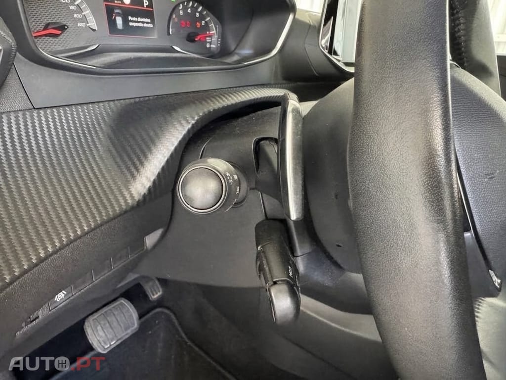 Peugeot 2008 1.2 PureTech Allure Pack EAT8