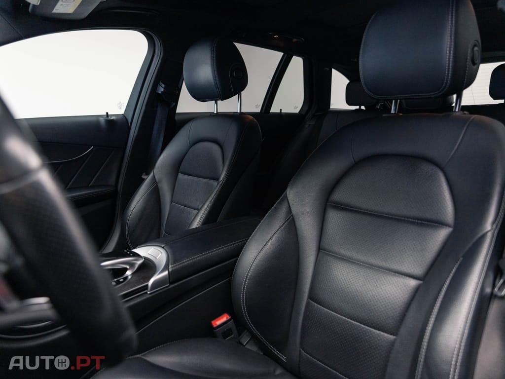 Mercedes-Benz C 220 d Station 9G-TRONIC AMG Line