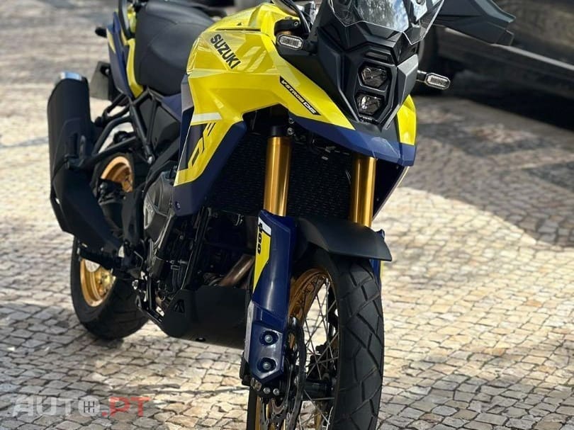 Suzuki V V-storm 800 DE