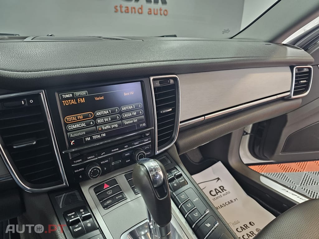 Porsche Panamera Platinum Edition