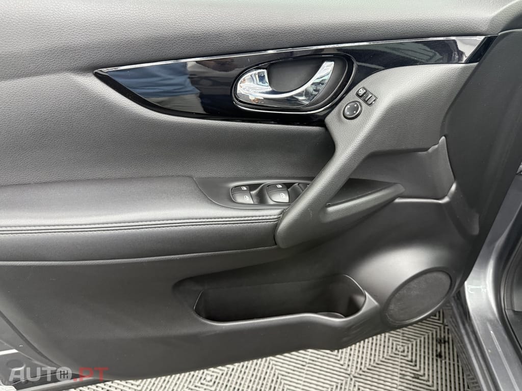 Nissan Qashqai 1.5 dCi N-Connecta