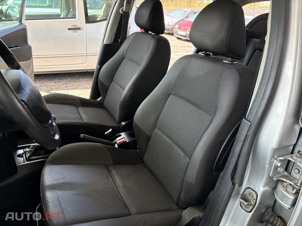 Peugeot 207 1.6 HDi 99g