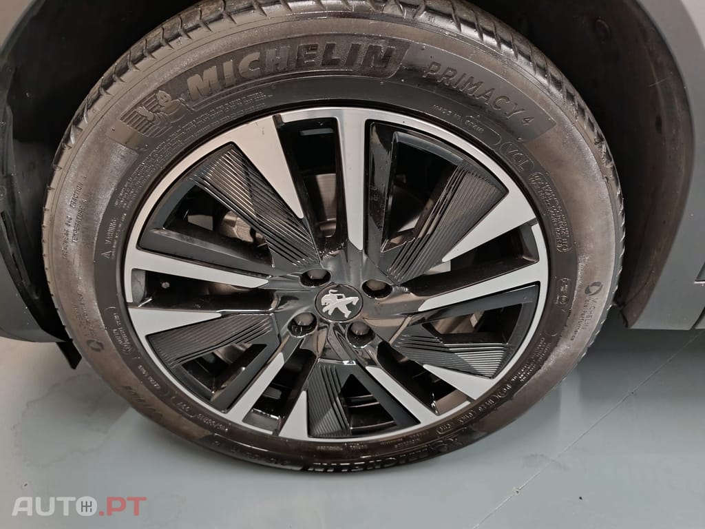 Peugeot e-2008 GT PACK — fotografia 30