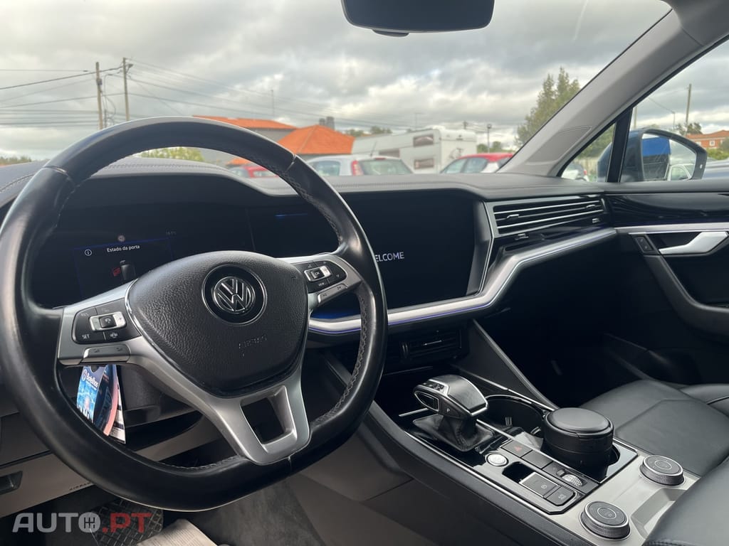 Volkswagen Touareg 3.0 TDI V6 Elegance Plus