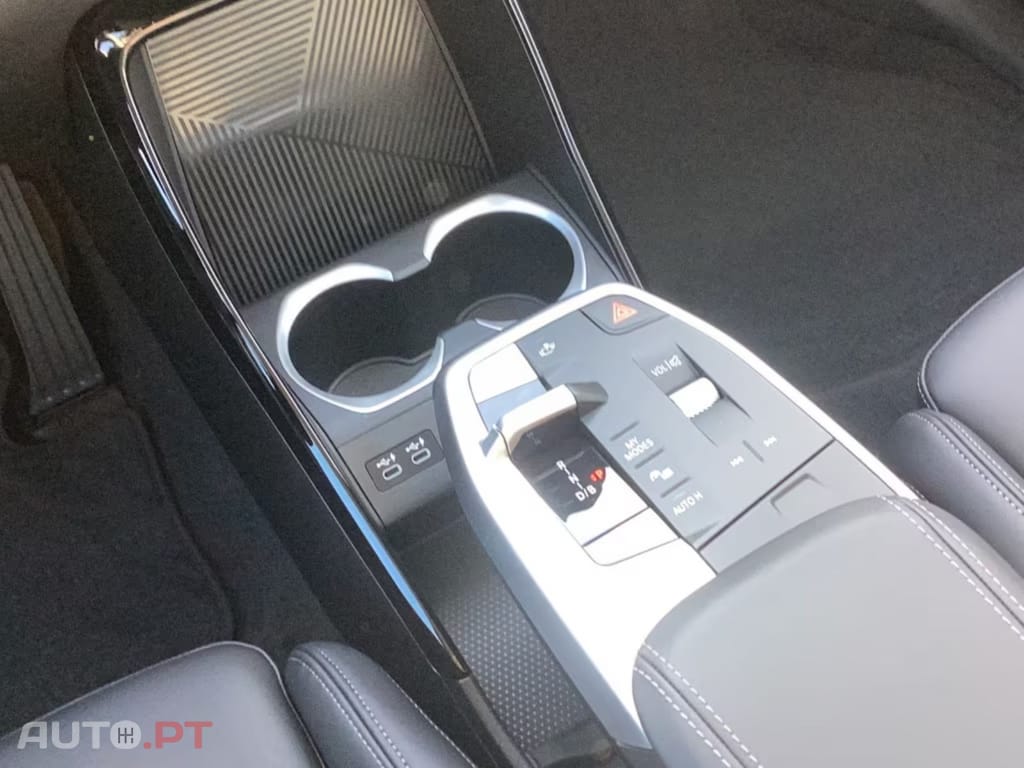BMW iX1 I.V.A DEDUTÍVEL xDrive30 LED