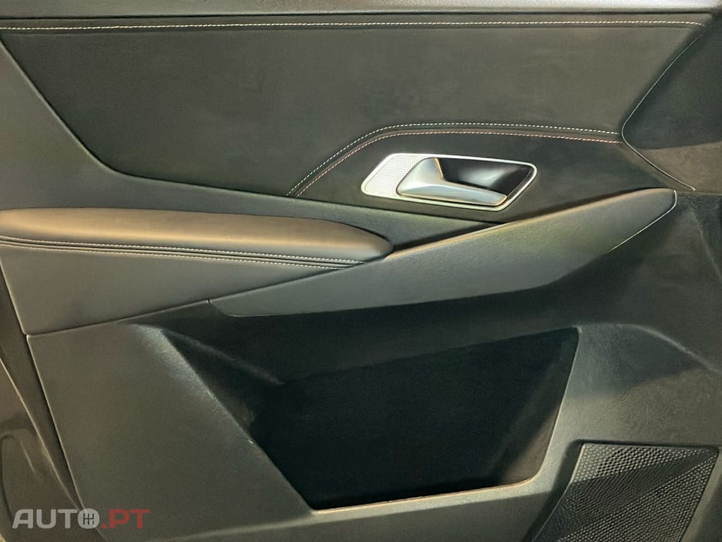 DS DS7 Crossback E-Tense Performance Line+ EAT8