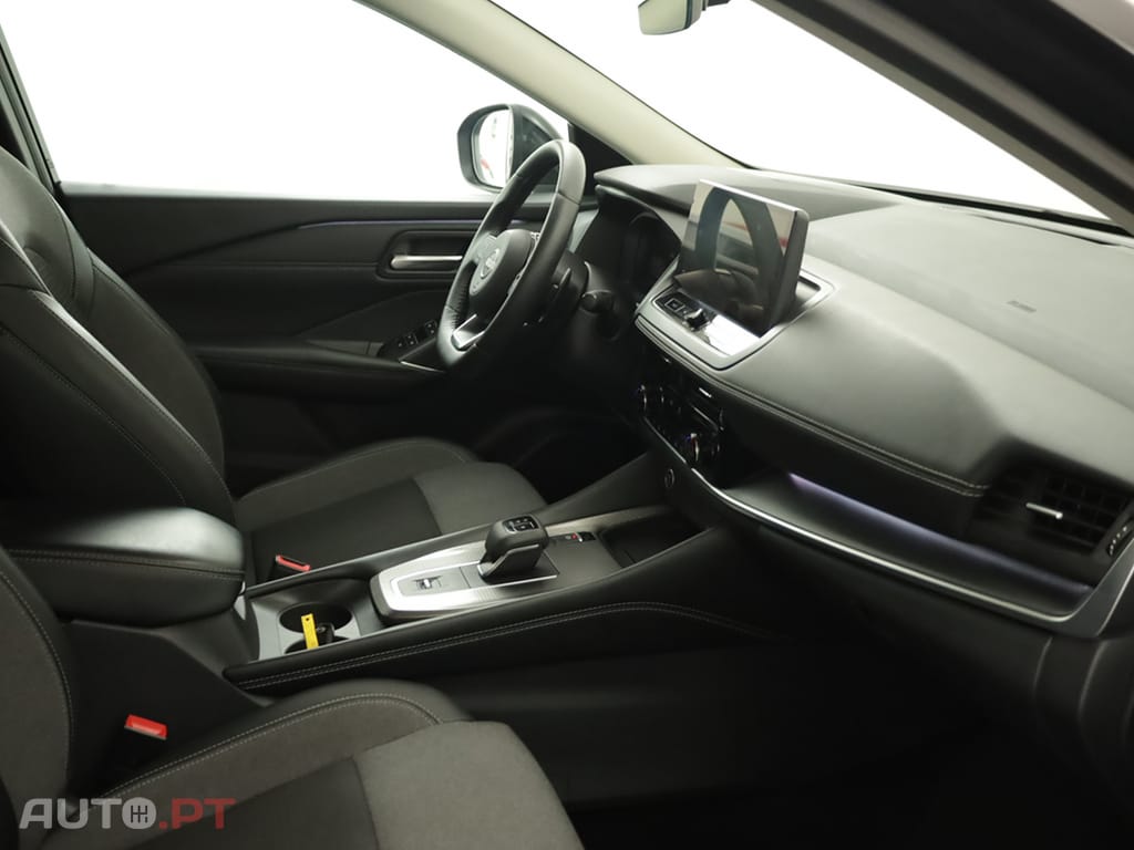 Nissan Qashqai Qashqai 1.3 DIG-T N-Connecta LED Xtronic