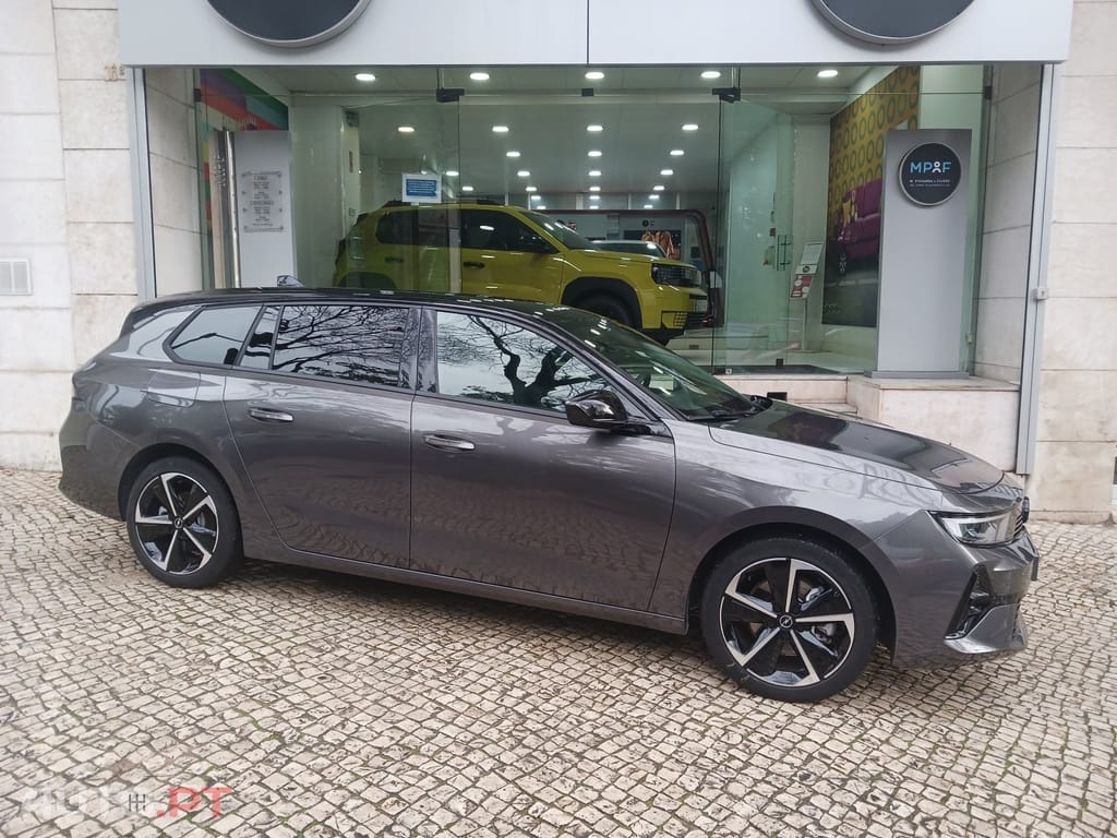 Opel Astra Sports Tourer 1.2 T Hybrid GS eDCT