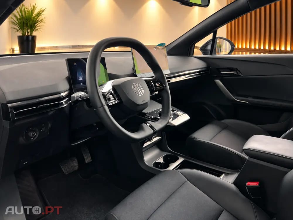 MG MG4 64 kWh Luxury