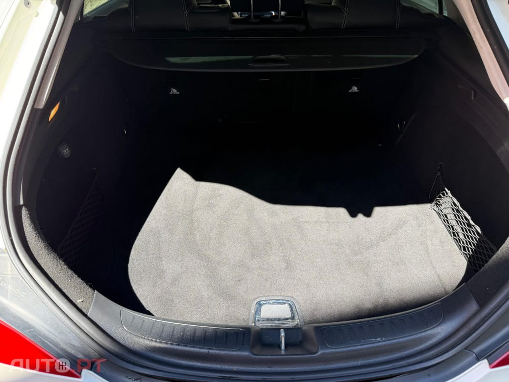 Mercedes-Benz CLA 200 D