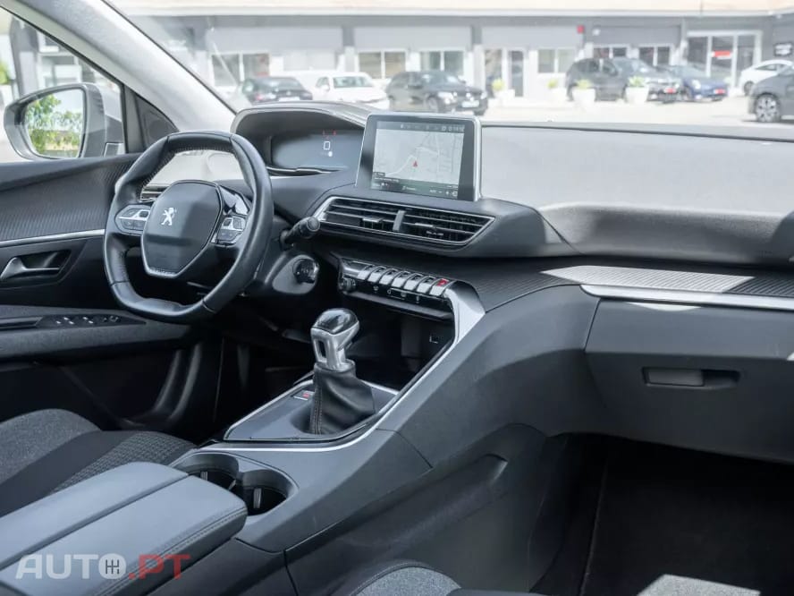 Peugeot 3008 1.5 BlueHDi Active