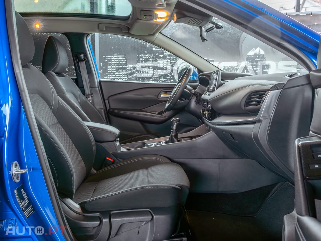 Nissan Qashqai 1.3 DIG-T N-Connecta LED+SKY