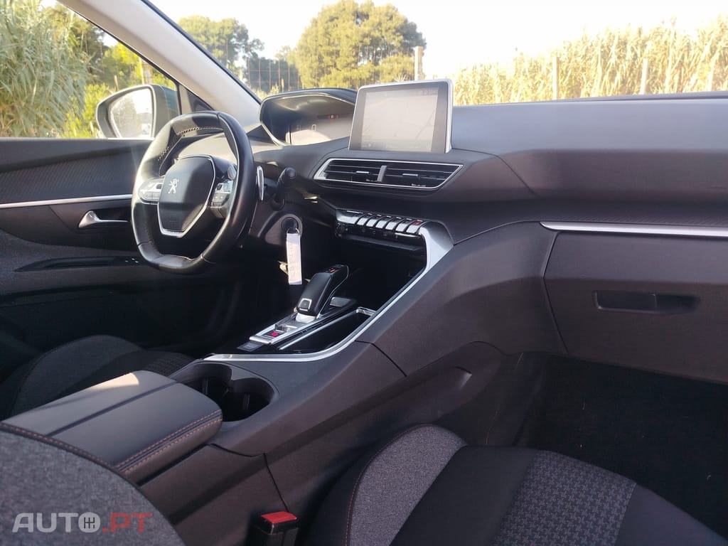 Peugeot 5008 1.6 BlueHDi Crossway EAT6