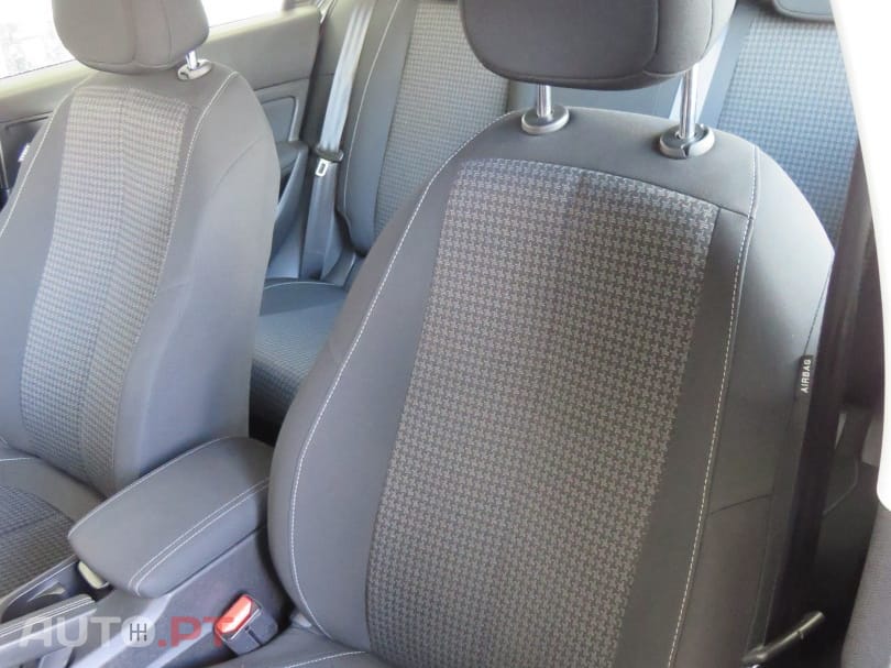 Peugeot 308 1.5 BlueHDi Business Line