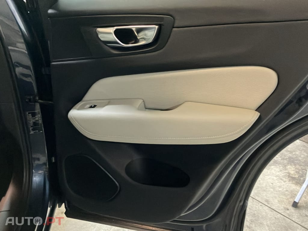 Volvo XC60 2.0 T8 PHEV Inscription AWD