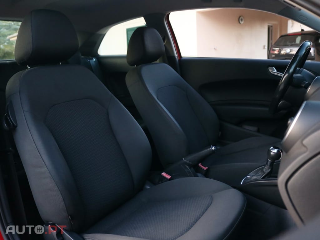 Audi A1 1.6 TDI Advance S-Tronic