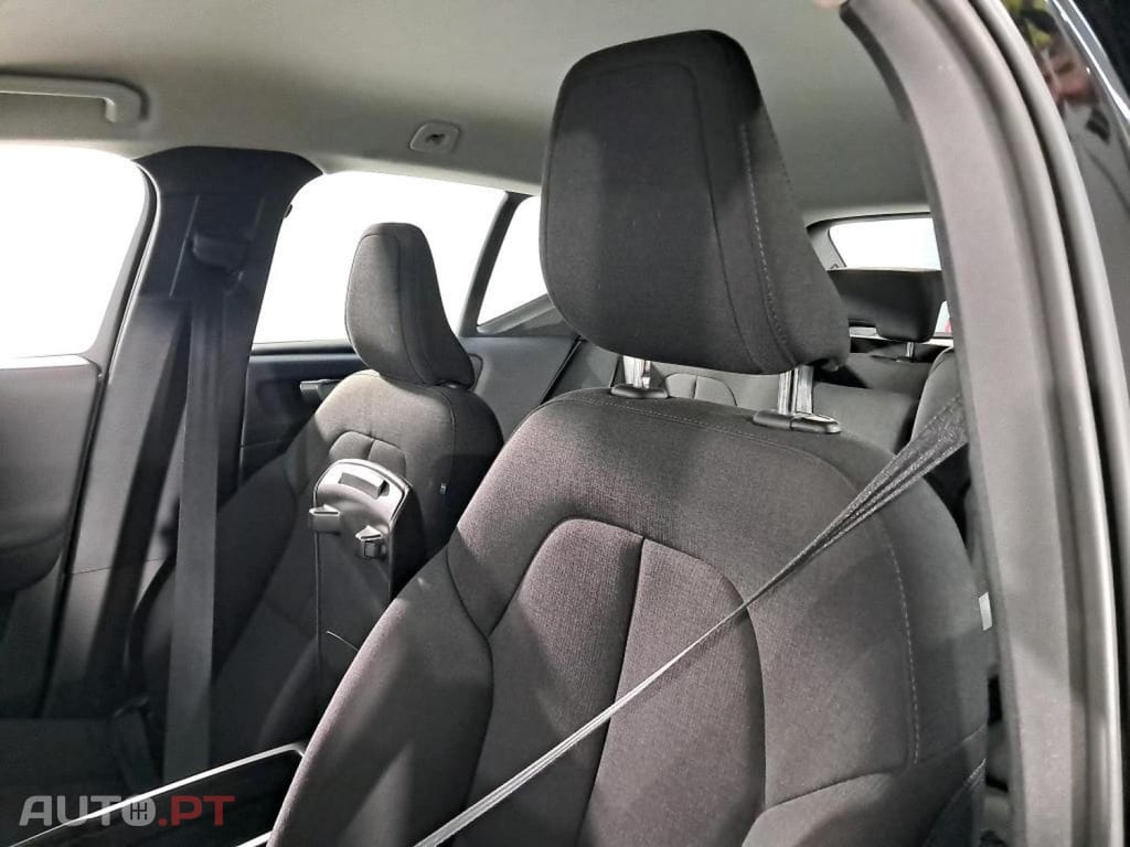 Volvo XC40 1.5 T2 Momentum Core Geartronic