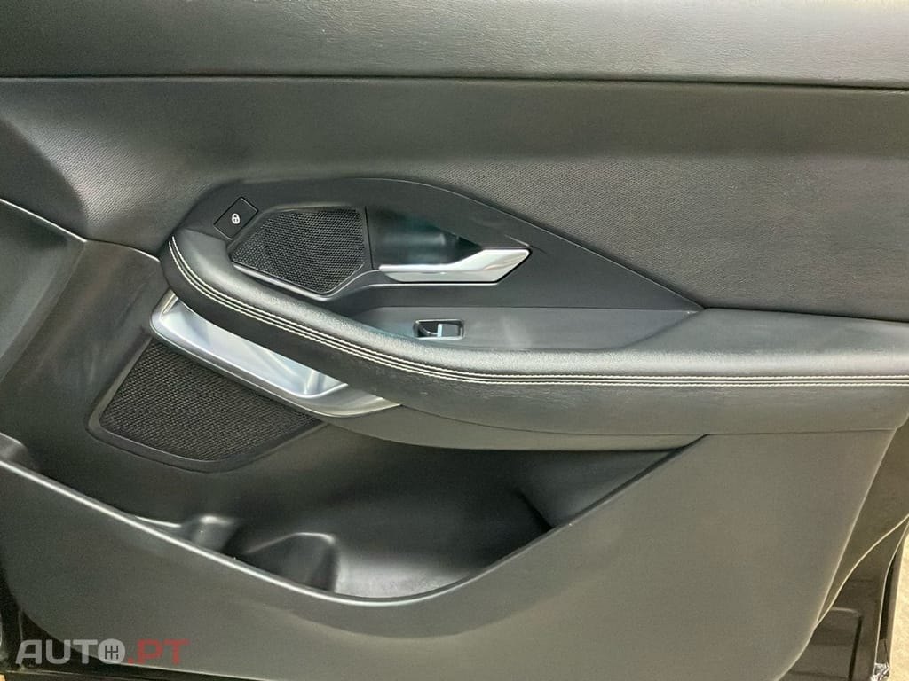 Jaguar E-Pace 2.0 i4D R-Dynamic