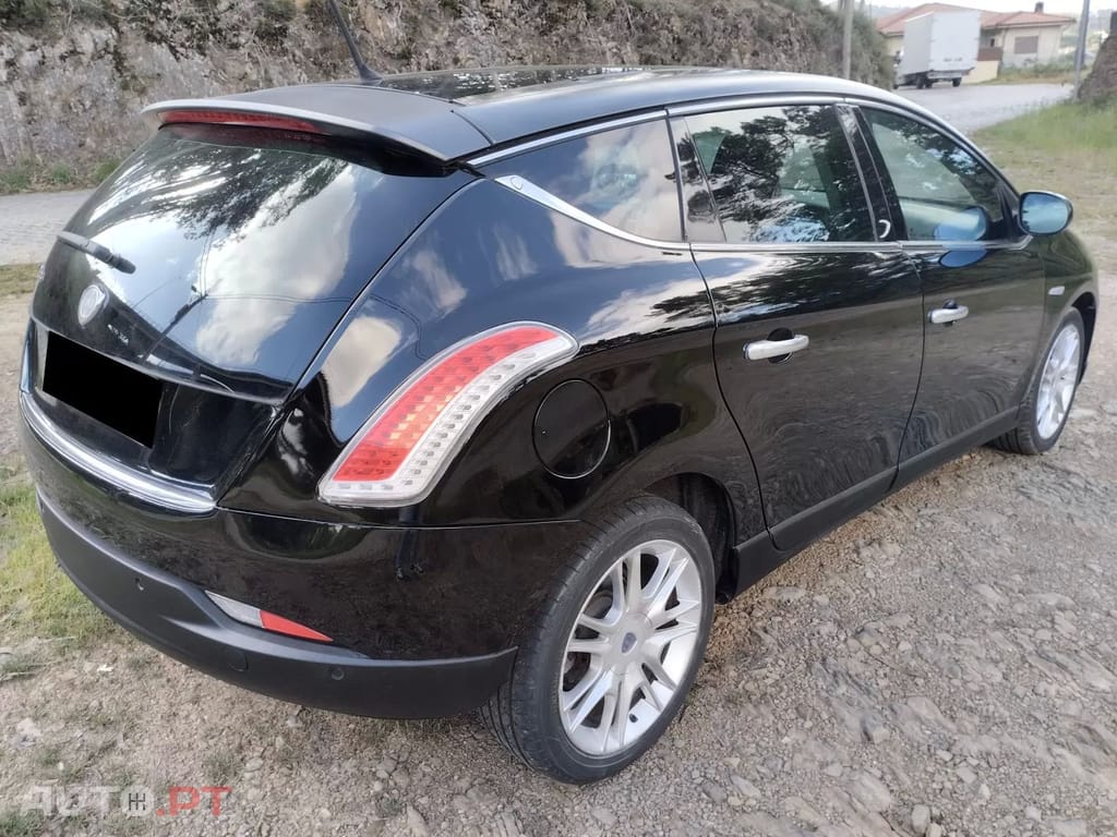 Lancia Delta 1.6 M-Jet Oro